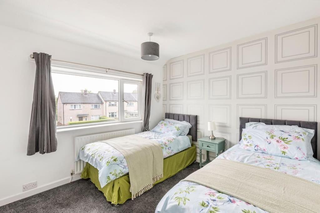 Entire Charming 5-Bed House In Darwen Blackburn Bb1 Free Parking Roadside Rishton Luaran gambar