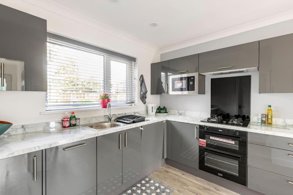 Entire Charming 5-Bed House In Darwen Blackburn Bb1 Free Parking Roadside Rishton Luaran gambar