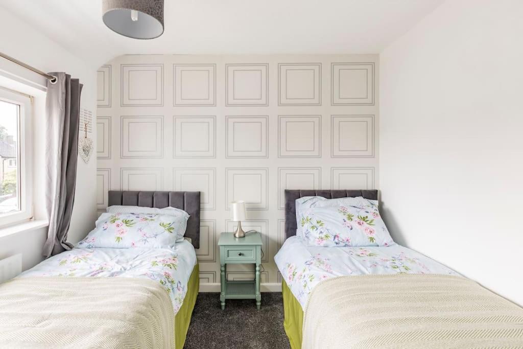Entire Charming 5-Bed House In Darwen Blackburn Bb1 Free Parking Roadside Rishton Luaran gambar