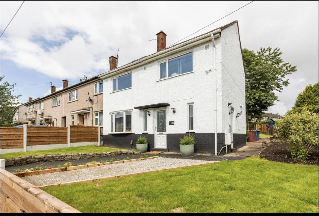 Entire Charming 5-Bed House In Darwen Blackburn Bb1 Free Parking Roadside Rishton Luaran gambar