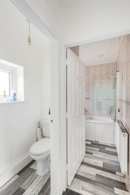 Entire Charming 5-Bed House In Darwen Blackburn Bb1 Free Parking Roadside Rishton Luaran gambar